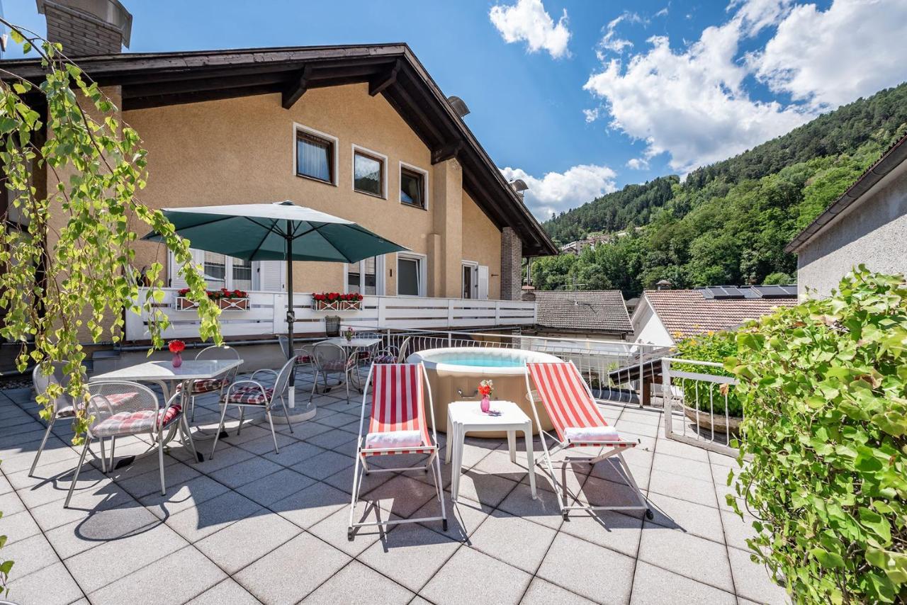 Hotel Weisse Lilie - B&B Rio di Pusteria Buitenkant foto