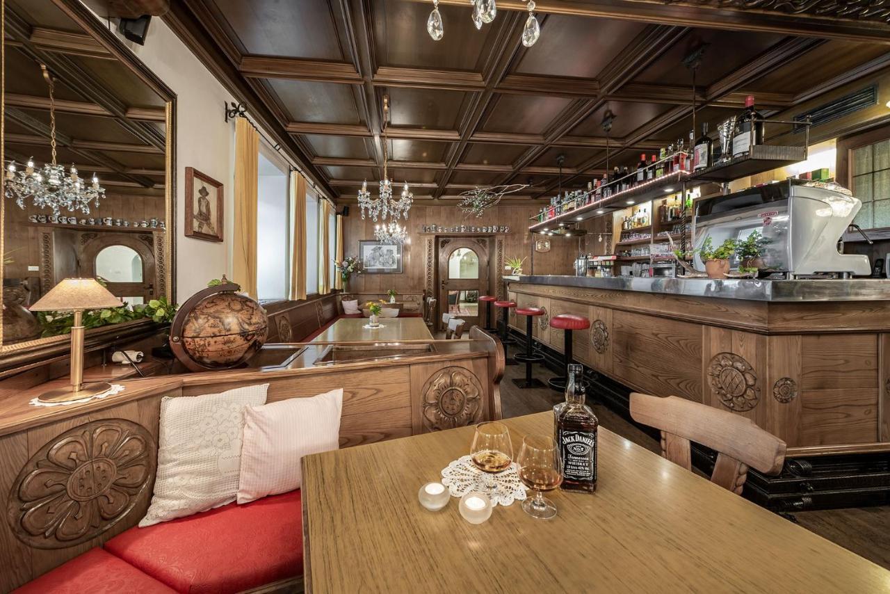 Hotel Weisse Lilie - B&B Rio di Pusteria Buitenkant foto