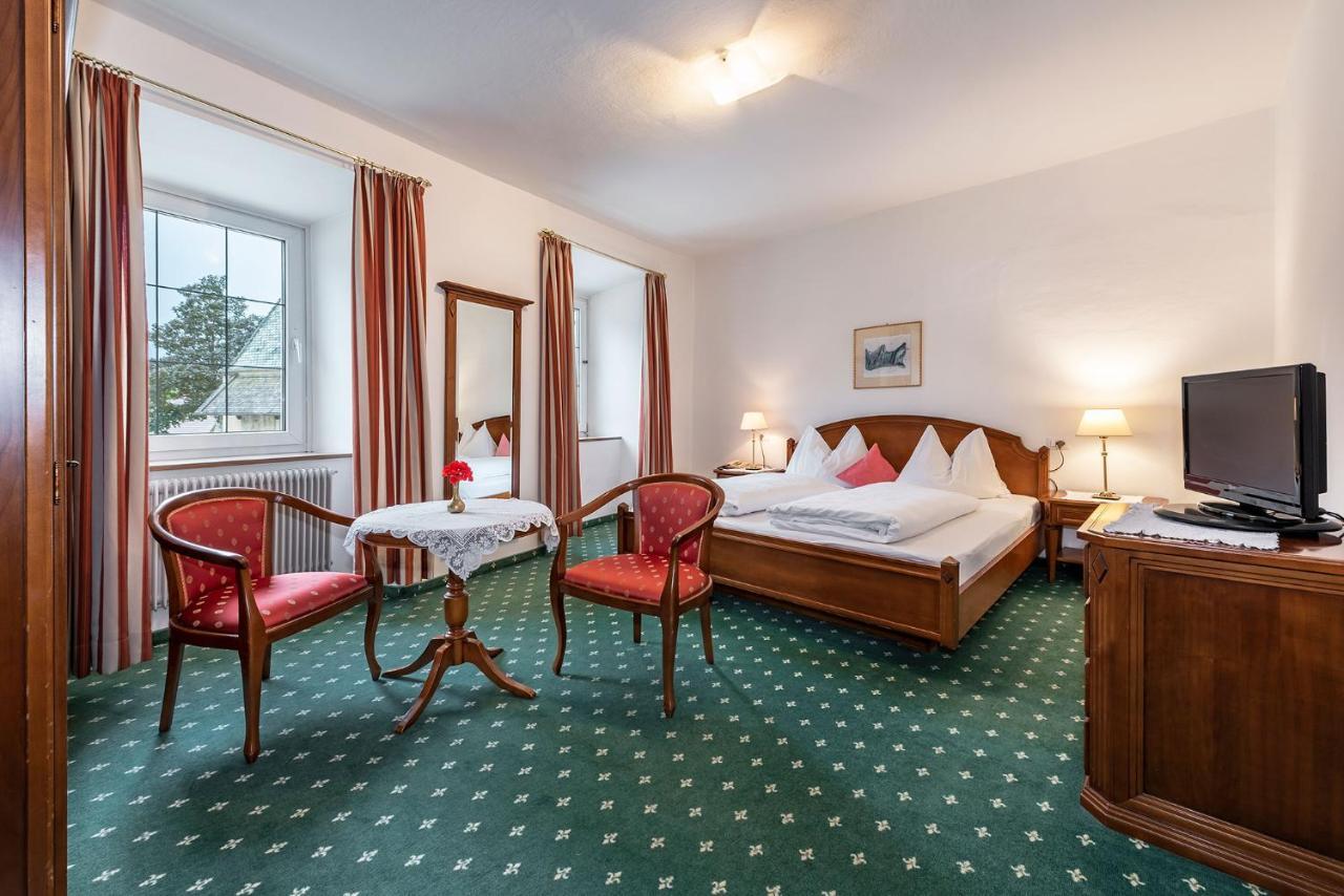 Hotel Weisse Lilie - B&B Rio di Pusteria Buitenkant foto
