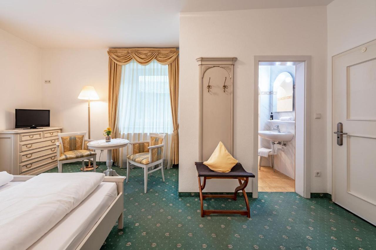 Hotel Weisse Lilie - B&B Rio di Pusteria Buitenkant foto
